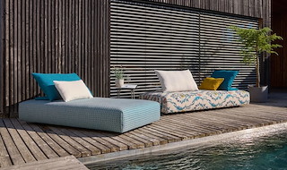 001_Bullfrog_Iwan_Sofa-2.jpg