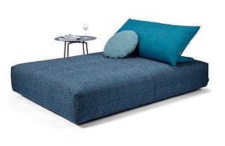 005_Bullfrog_Iwan_Sofa-2.jpeg
