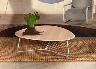 001_Pode_Tripod_Couchtisch-2.JPG