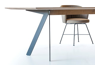 006_Girsberger_Barra_Tisch.JPG