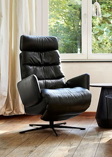 001_KFF_Arva-E-Lounge_Sessel.jpg