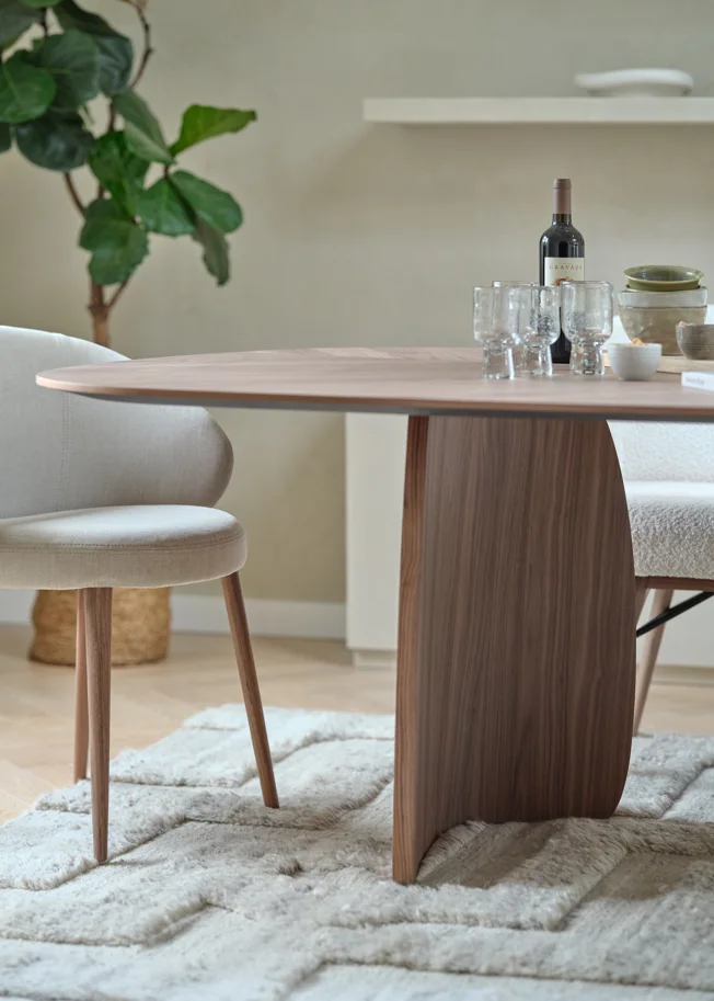 Mobitec Tisch Dolmen