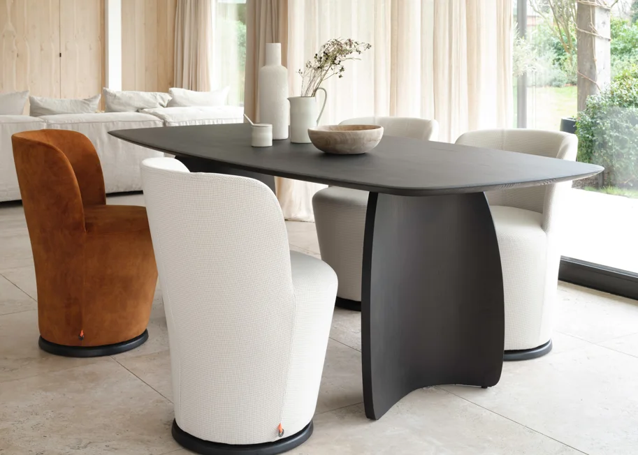 Mobitec Tisch Dolmen